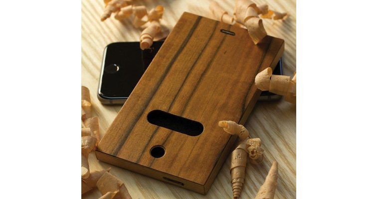 >Make a smartphone case
