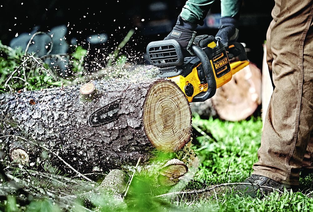 Mini discount dewalt chainsaw