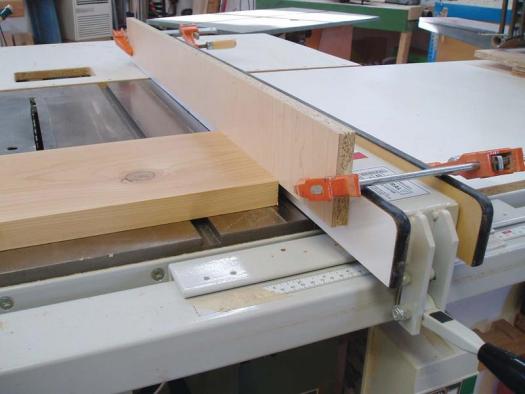 right tilting table saw
