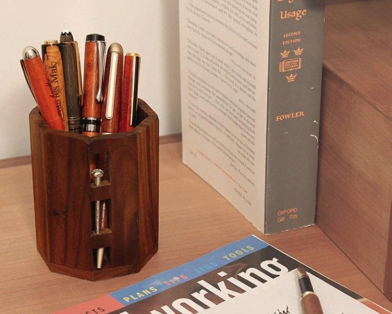 pen holder