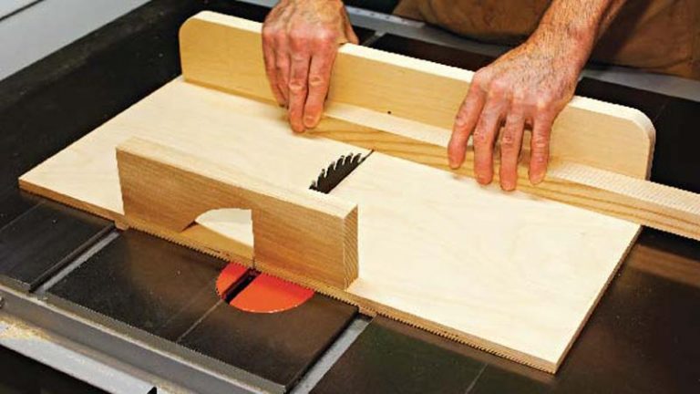 Table saw crosscut sled