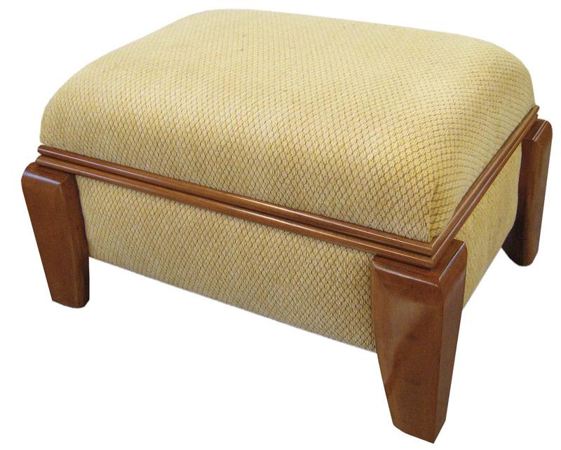 >Build an Upholstered Foot Stool