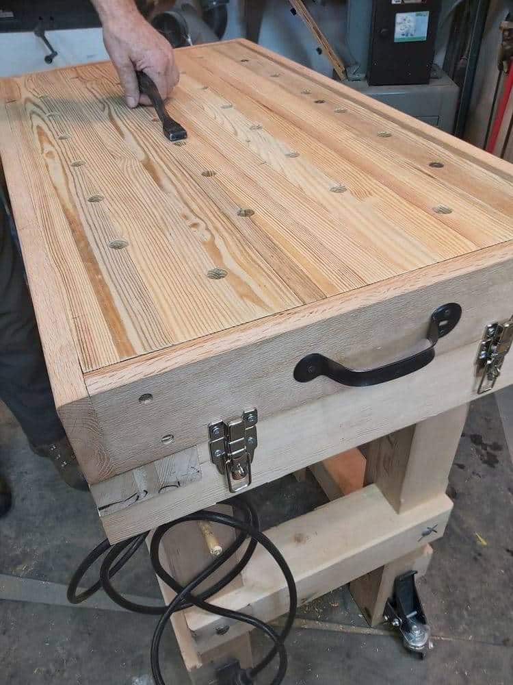 Woodcarving bench