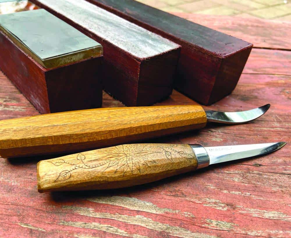 >Sharpening spoon-carving tools with wet/dry sandpaper