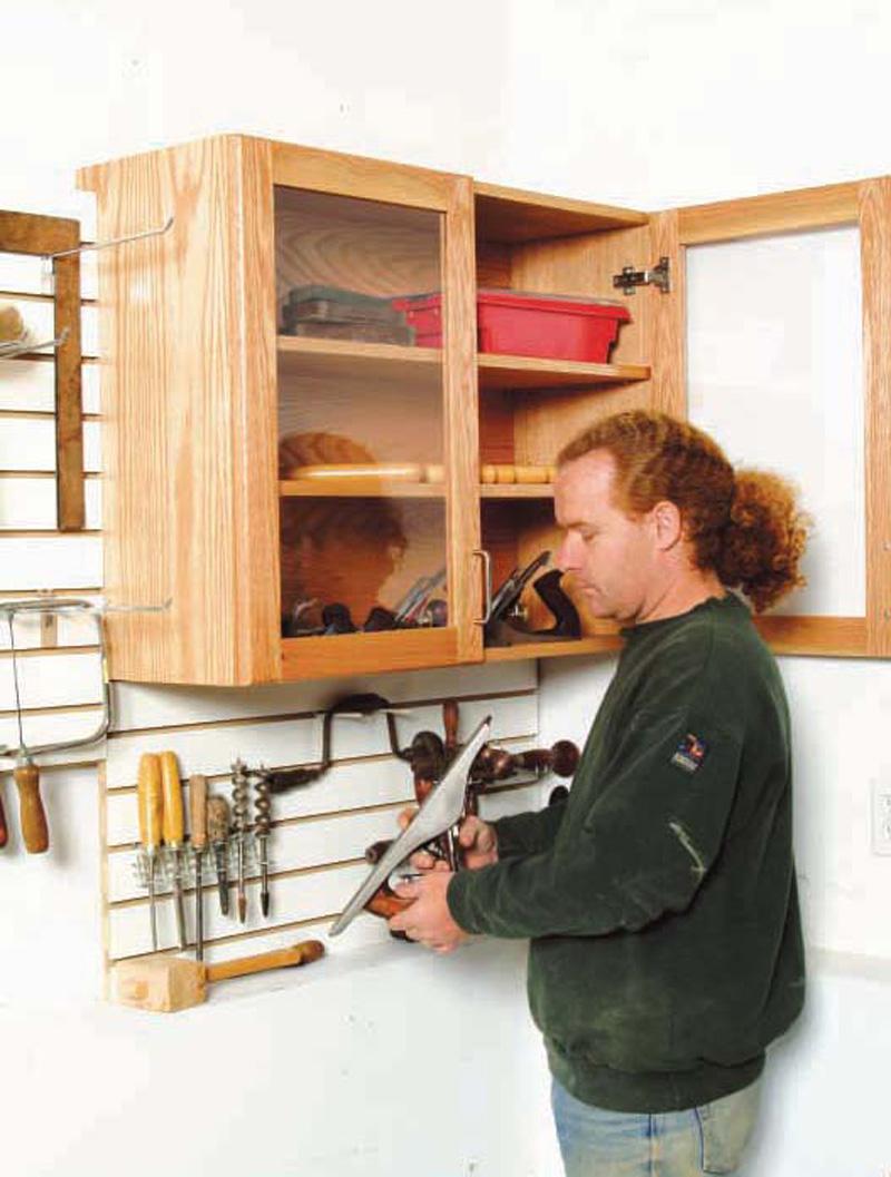 >Oak plywood hand tool cabinet