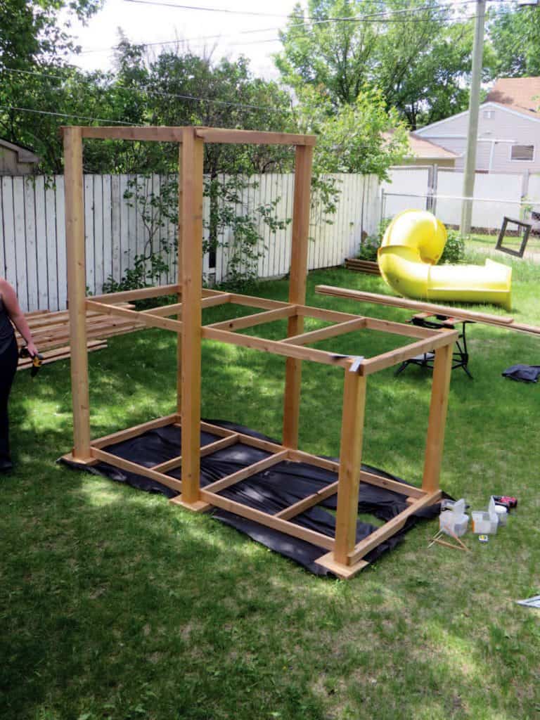 Build a backyard play structure | Canadian Woodworking