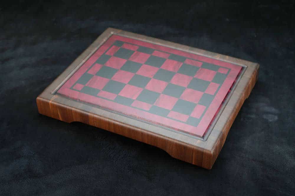 Checkerboard pattern cutting board