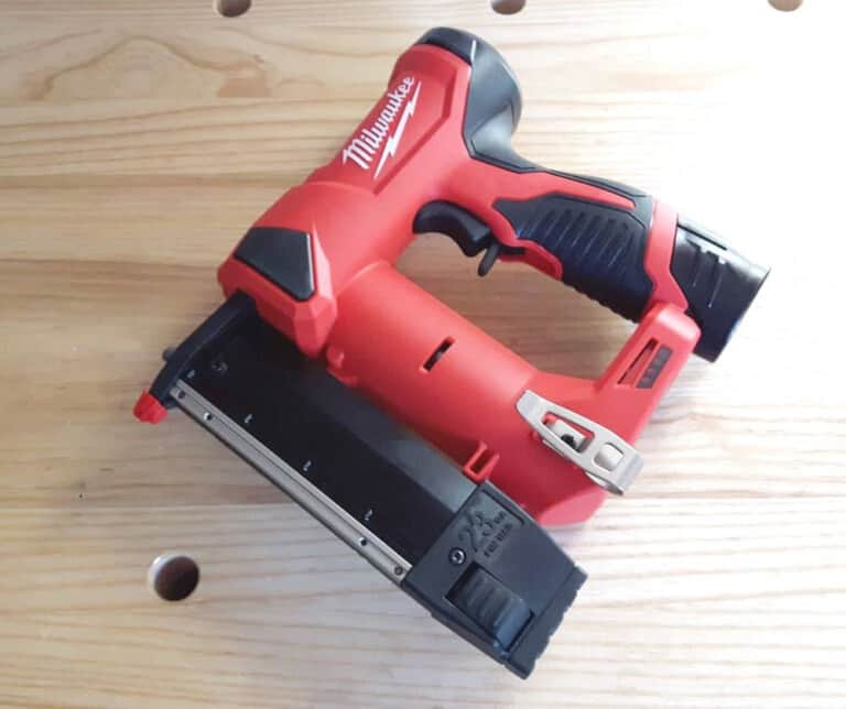 Milwaukee M12 23-gauge pinner