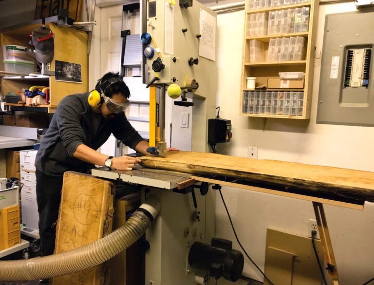 Build a removable outfeed table