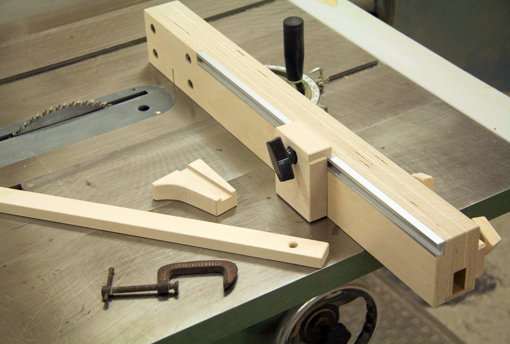 >The ultimate table saw crosscut jig