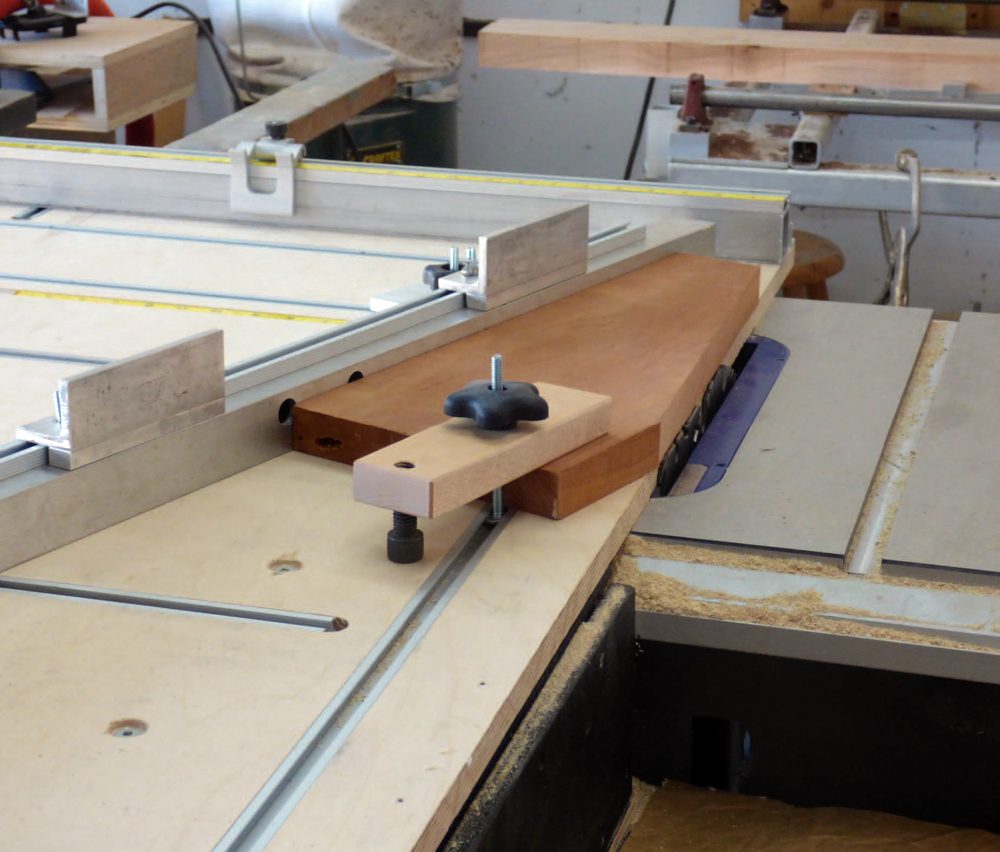 Universal Table Saw Sled - Canadian Woodworking