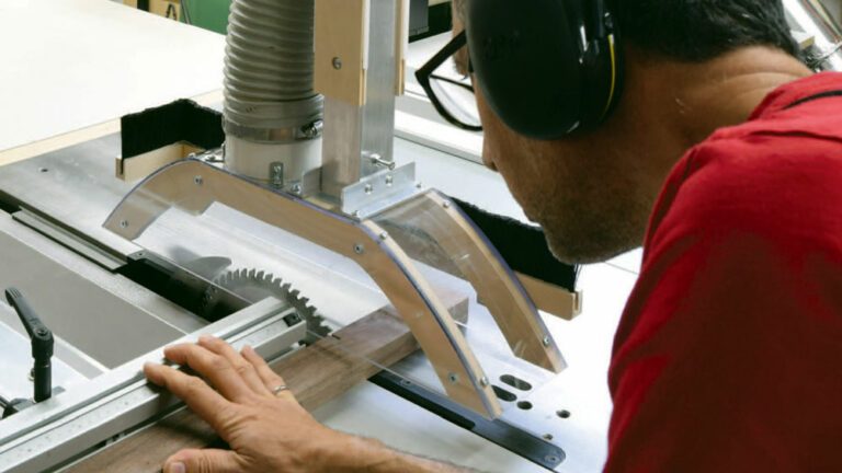 Ceiling-Mounted Adjustable Table Saw Guard