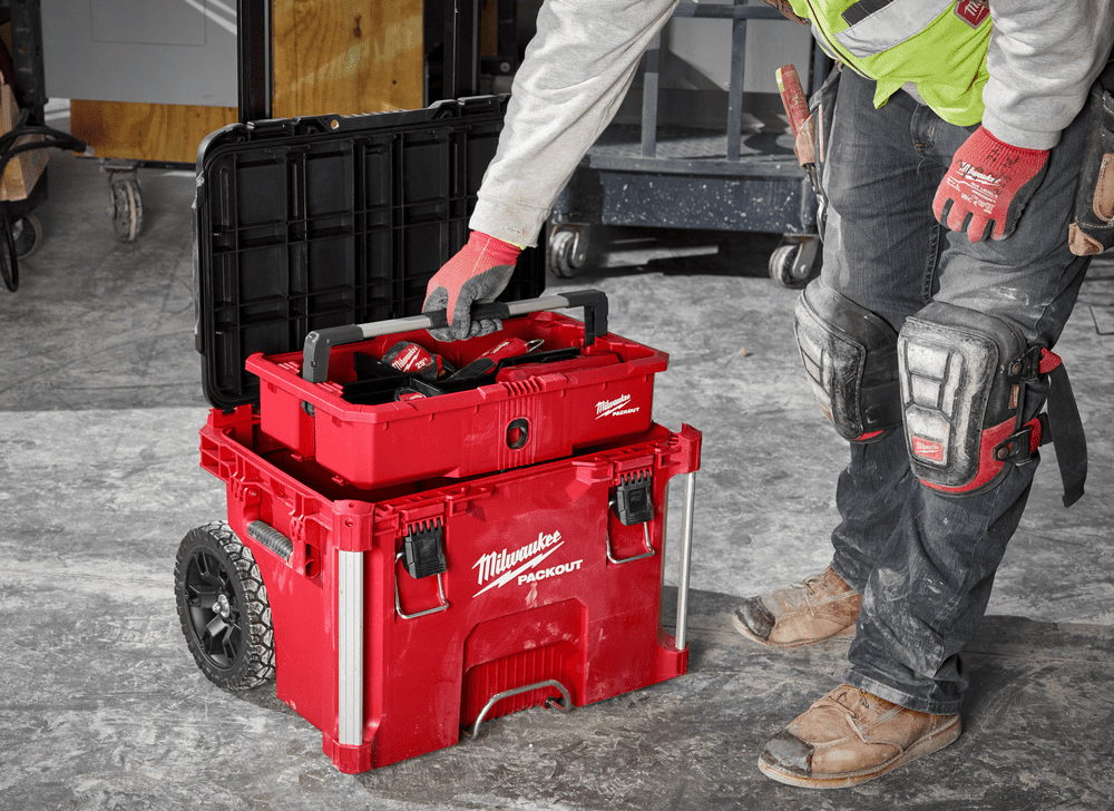 >Milwaukee Expands PACKOUT with a New Tool Tray
