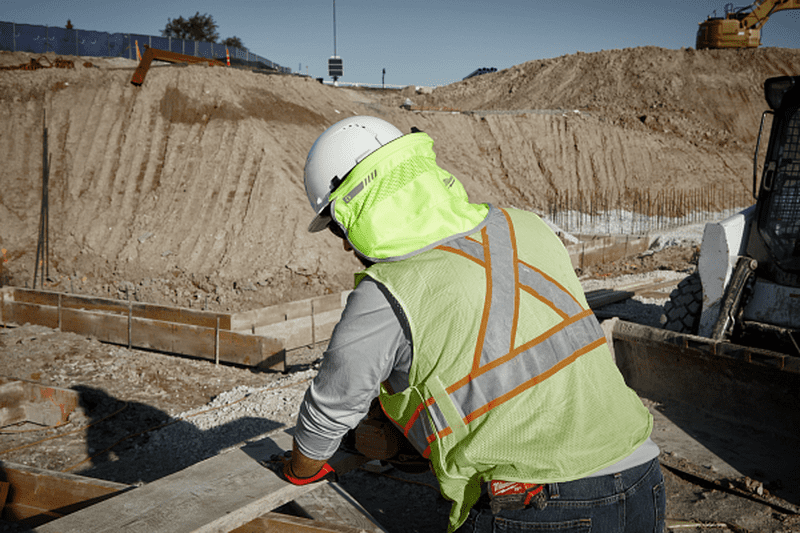 >Milwaukee expands BOLT PPE line up with sun protection 