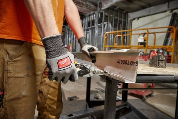 >Milwaukee Tool expands lineup to offer high dexterity hand protection