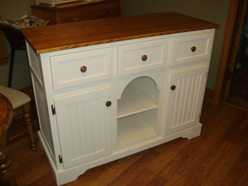 Country cabinet