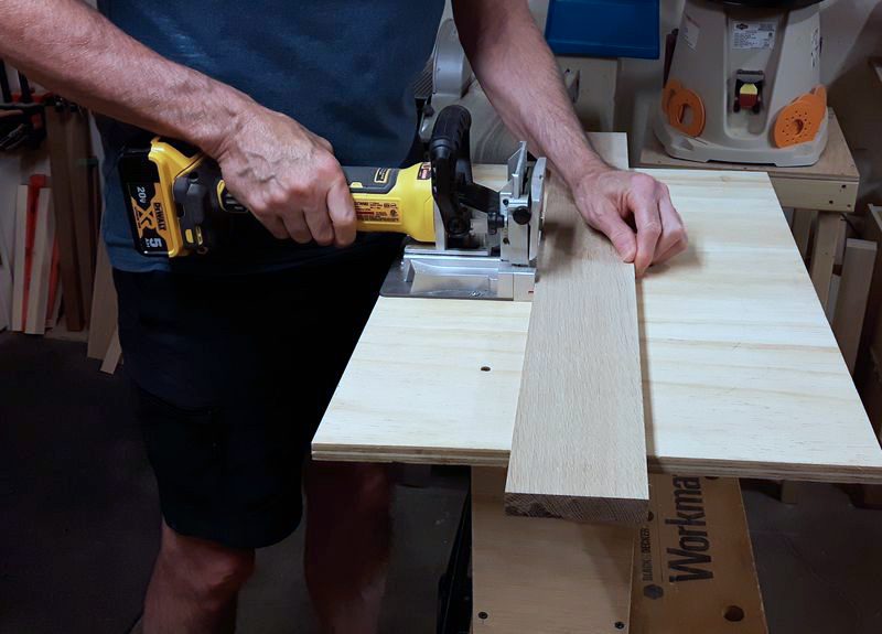 DEWALT DCW682B brushless cordless biscuit joiner Canadian Woodworking