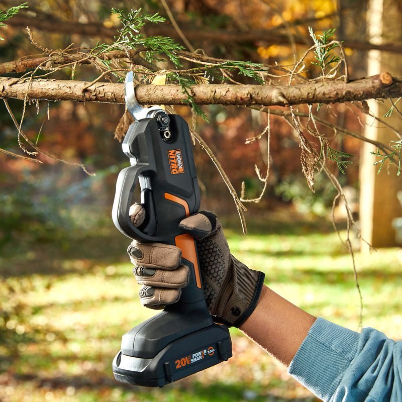 New WORX Nitro 20-volt pruning shear/lopper