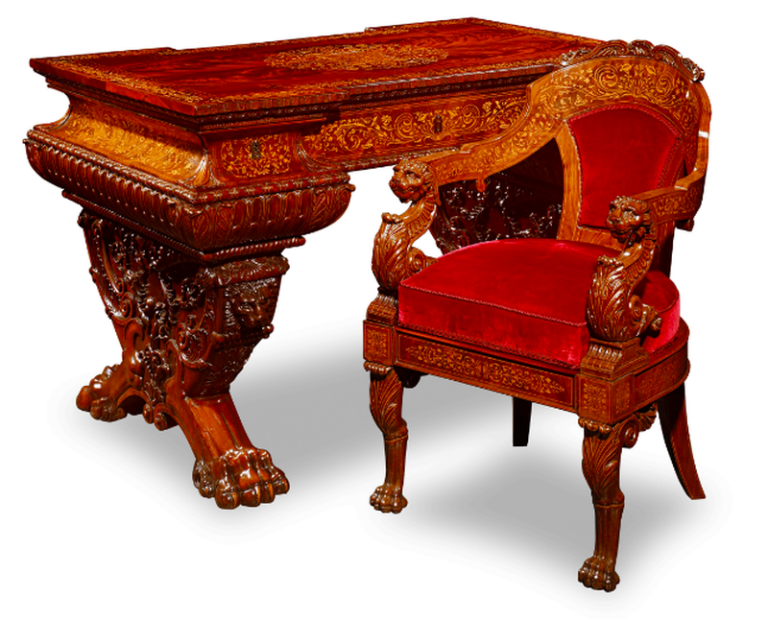 Royal Italian writing desk and chair