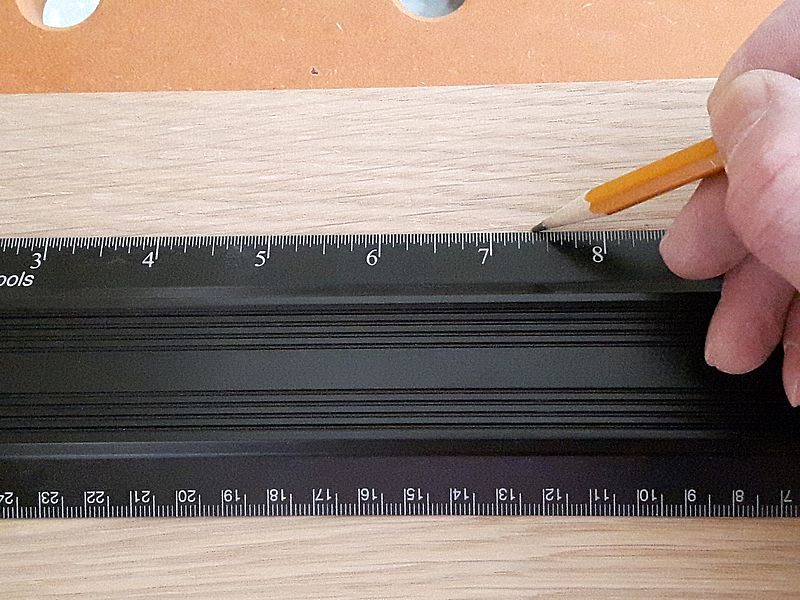 https://cdn.canadianwoodworking.com/wp-content/uploads/2023/04/06131752/veritas-shop-ruler-2.jpg