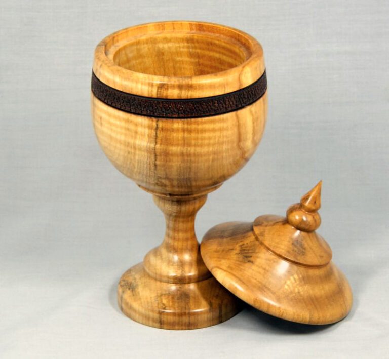 Lidded chalice
