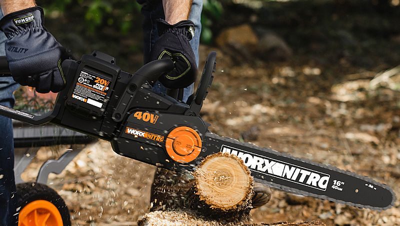Fast-cutting chainsaw environmentally friendly