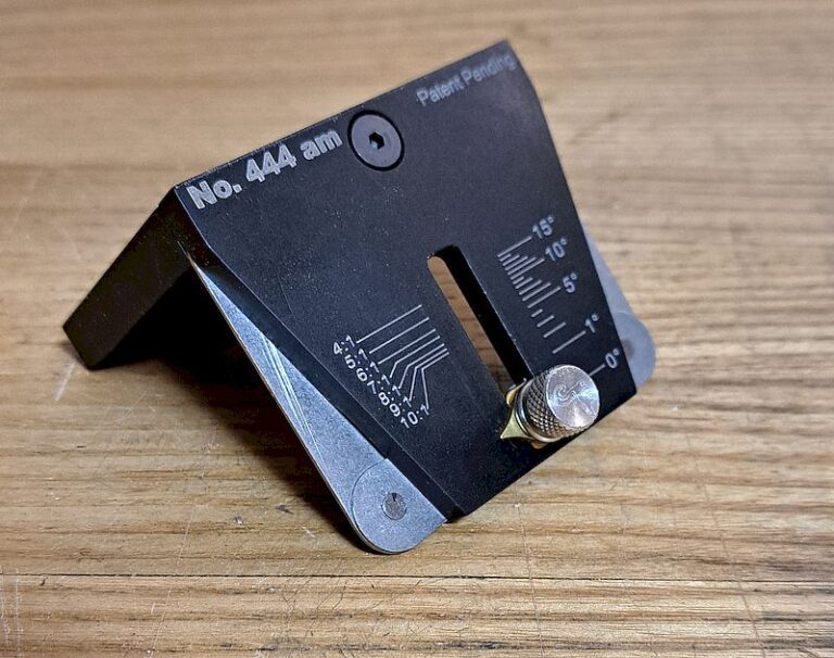 No. 444 am adjustable dovetail marker