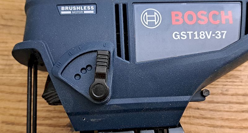 Bosch GST18V-37N Professional cordless jigsaw - Canadian Woodworking