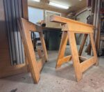 Foldable sawhorse