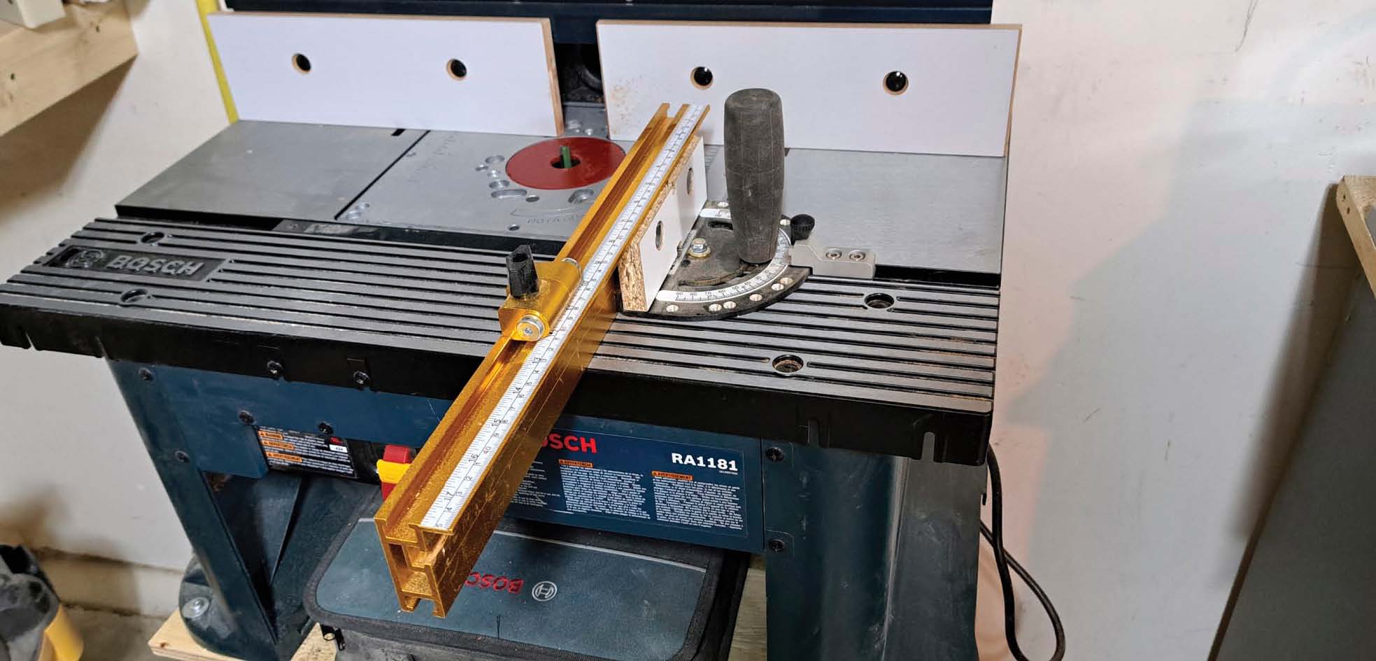 Bosch RA1181 router table