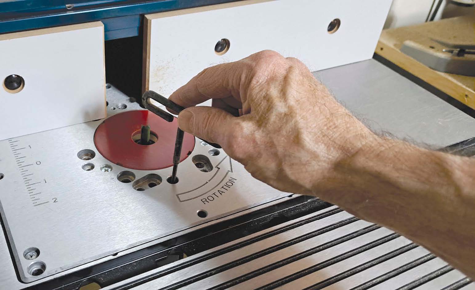 Bosch RA1181 router table