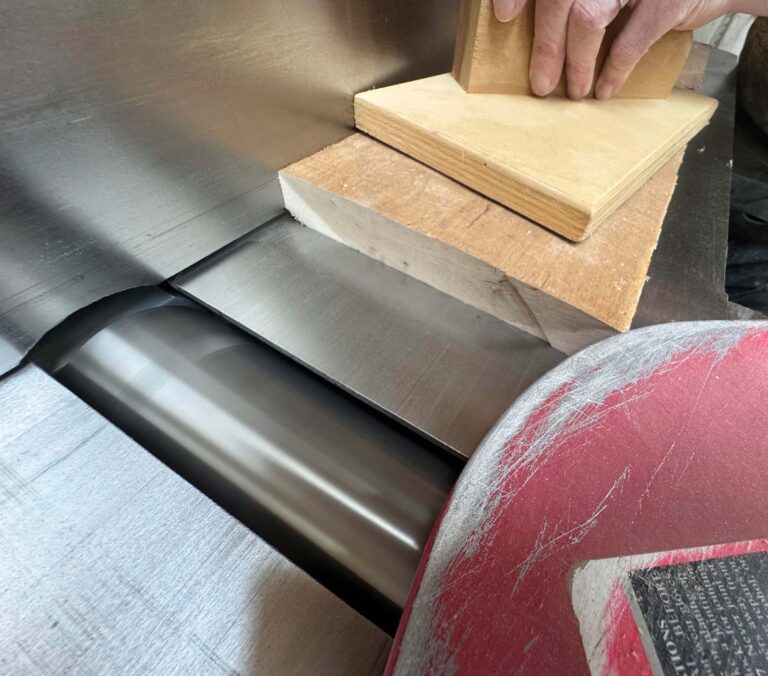 How to safely and accurately mill lumber