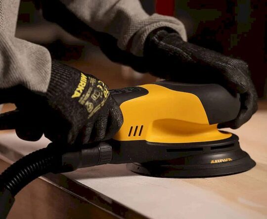 MIrka DEROS RS 600X HERO - Canadian Woodworking