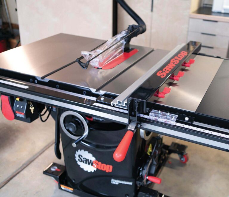 SawStop T-Glide advance rip fence