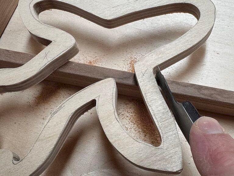 Cutting tiny half laps